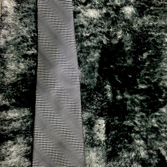 3 for $15 New Ties Elegant Various Colours - Picture 11 of 17